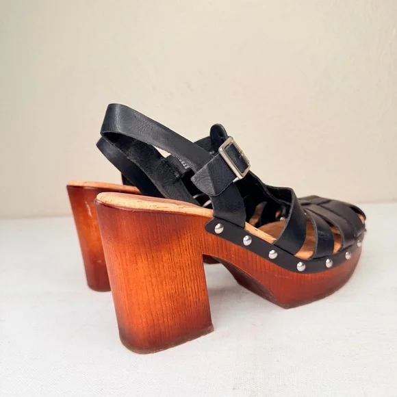 Korks black strappy high heel sandal with stud detail - Picture 3 of 11